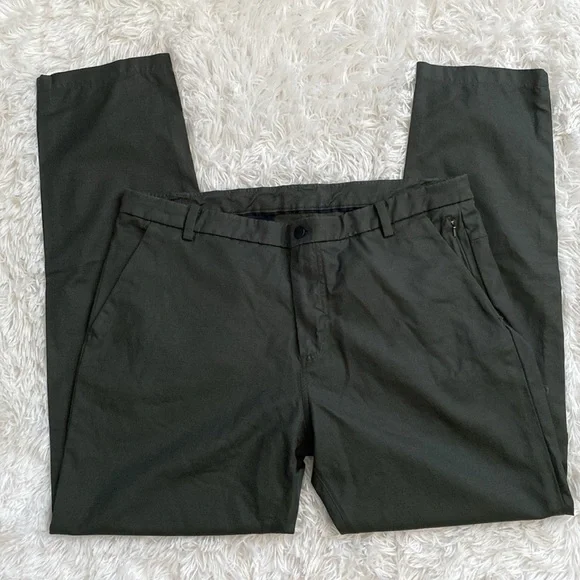 Lululemon men’s ABC dark green pants